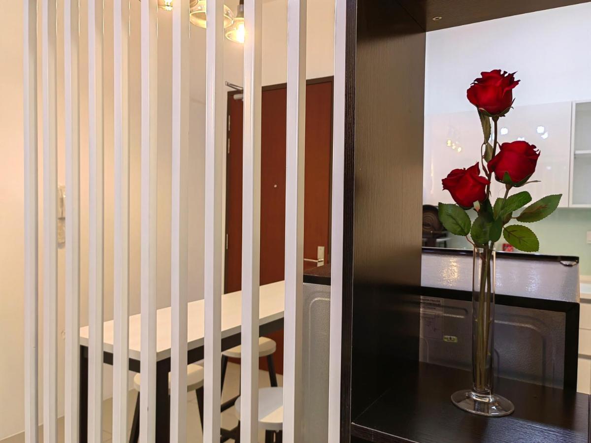 8Scape Residences Batman Vs Ironman@Lsy Home & Leisure Джохор-Бару Экстерьер фото